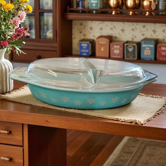 Pyrex Other - Vintage Pyrex Turquoise Snowflake Divided Oval Casserole Dish with Lid